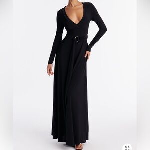 Elegant Black Maxi Dress